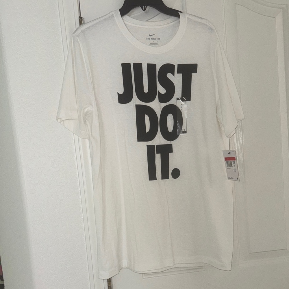 Nike Men's White 'Just Do It' Tee
